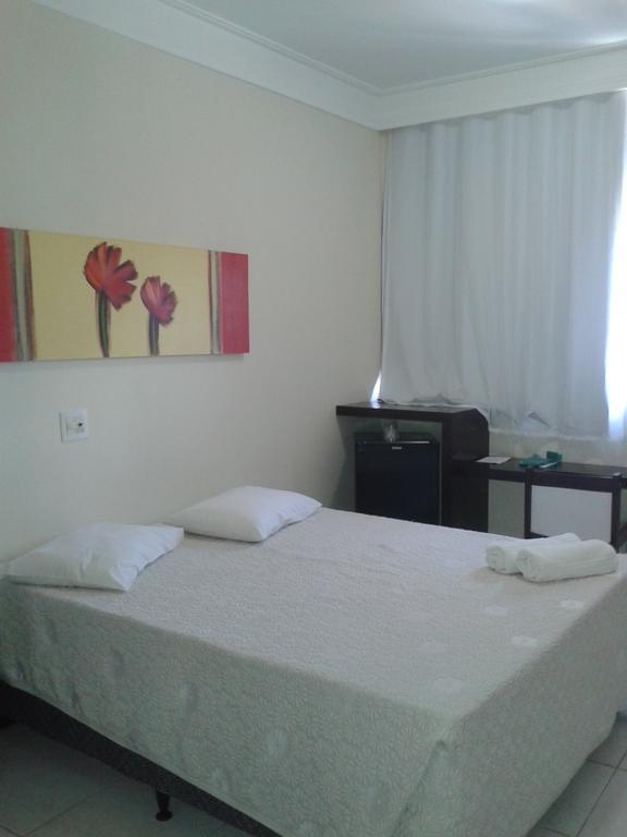 Hotel Monte Rey مونتيس كلاروس المظهر الخارجي الصورة