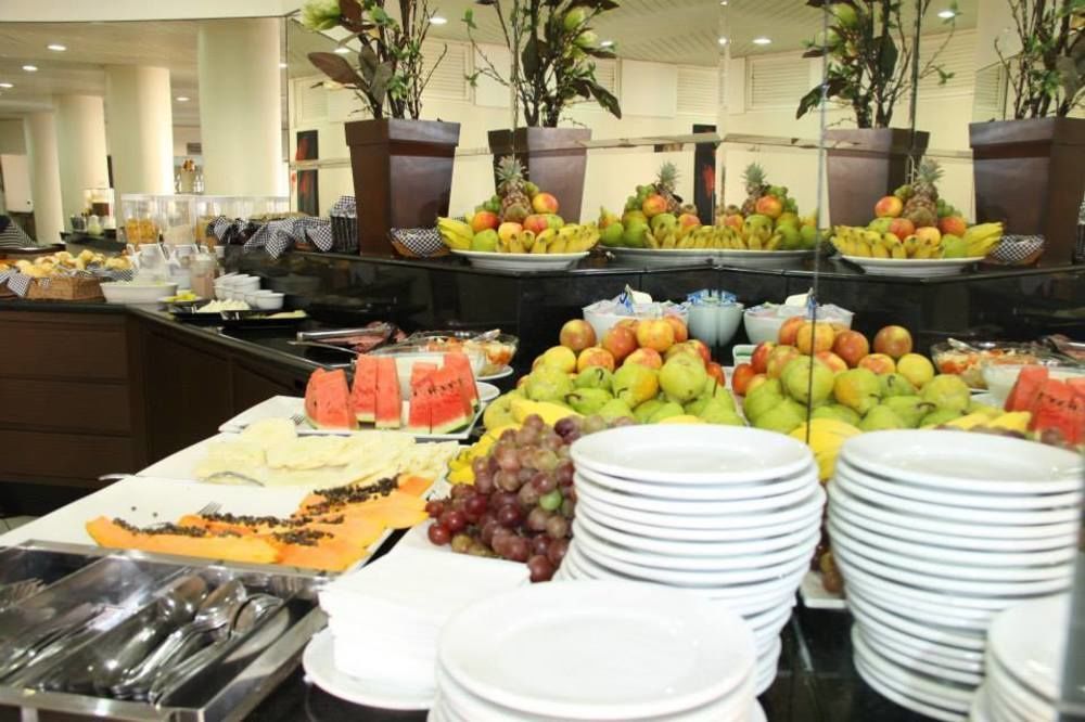Hotel Monte Rey مونتيس كلاروس المظهر الخارجي الصورة
