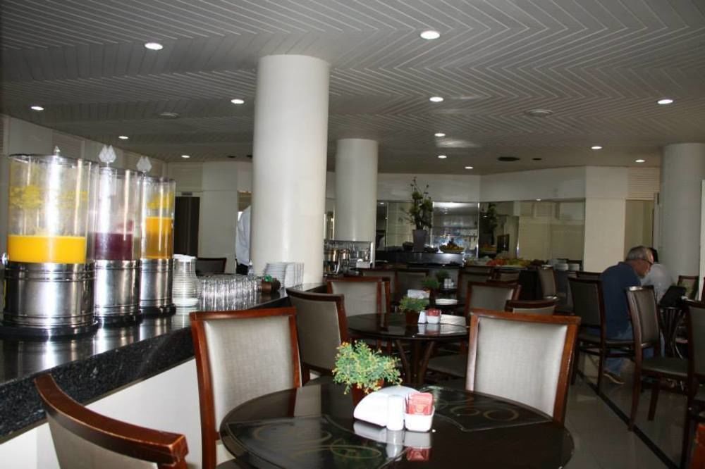 Hotel Monte Rey مونتيس كلاروس المظهر الخارجي الصورة